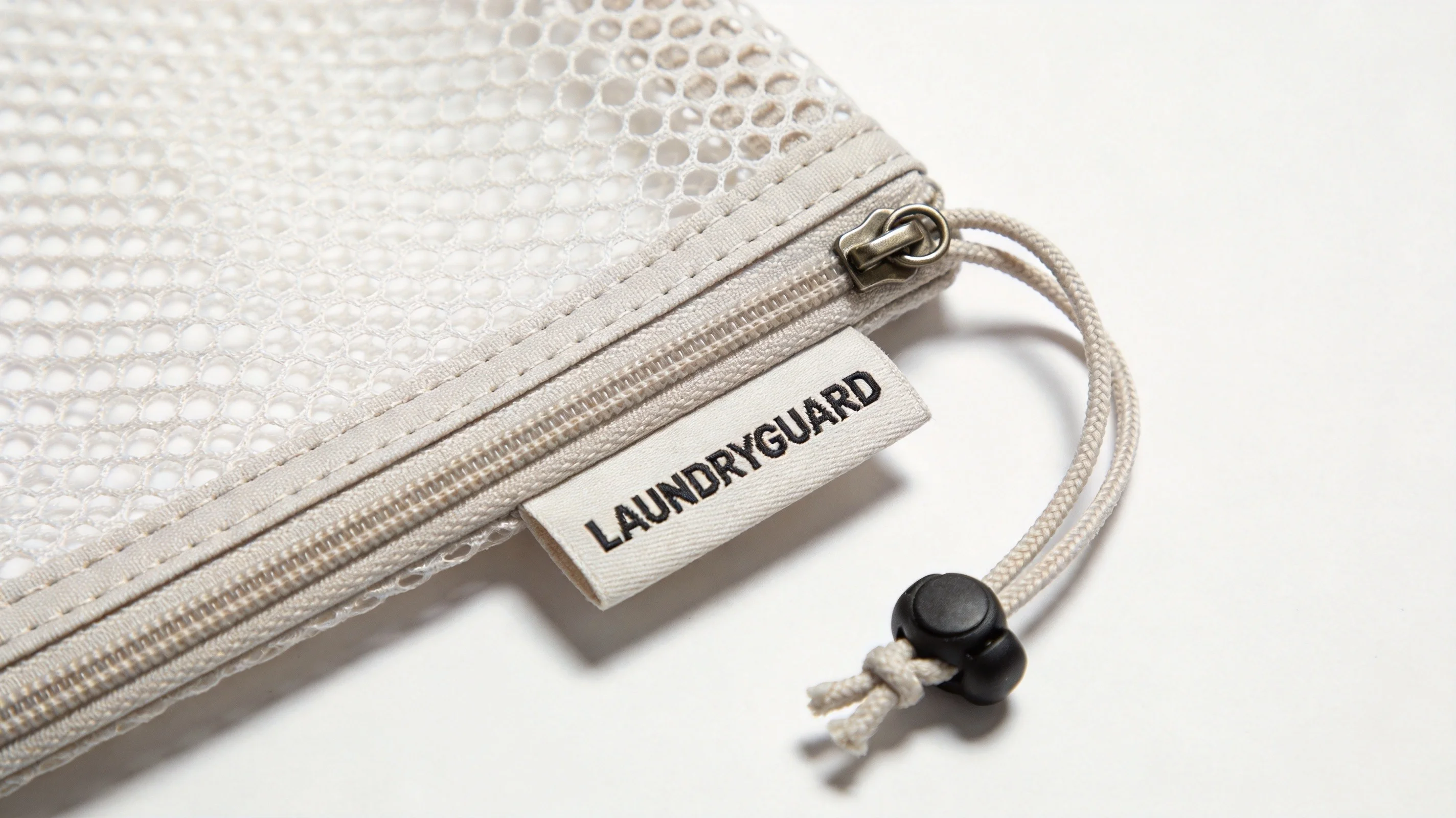 Custom nylon mesh laundry bag close-up showing breathable mesh fabric and reinforced stitching